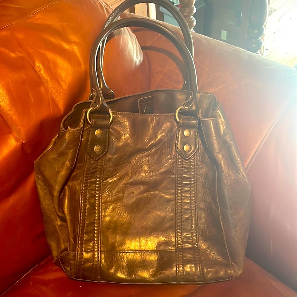 💰Frye distressed brown leather bag! 👜